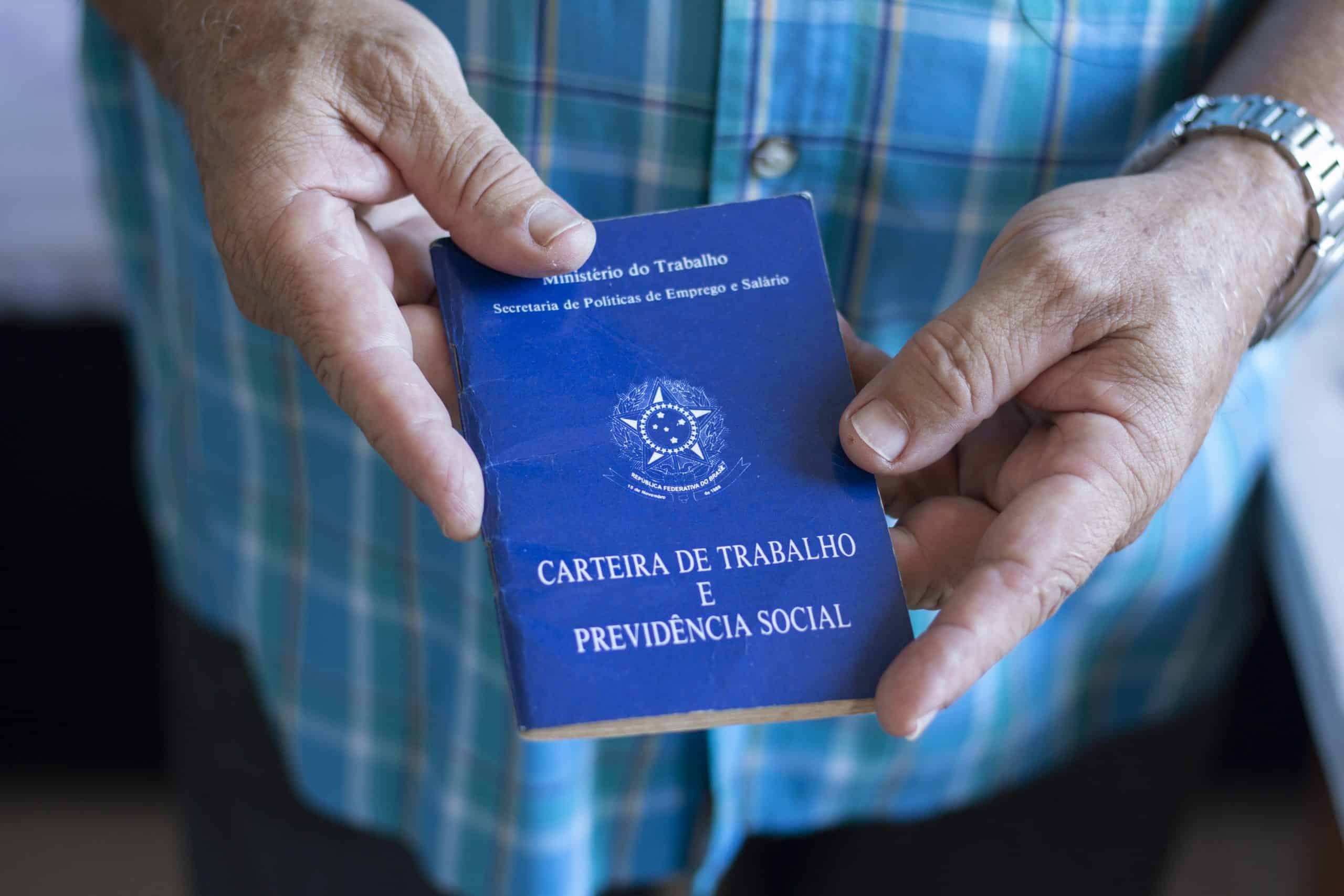 O Portal Trabalhavix está disponibilizando 200 vagas na área da construção civil