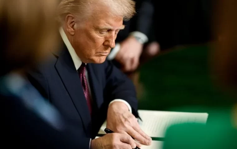 Trump concede perdão a 1,5 mil manifestantes envolvidos na invasão ao capitólio em 2021