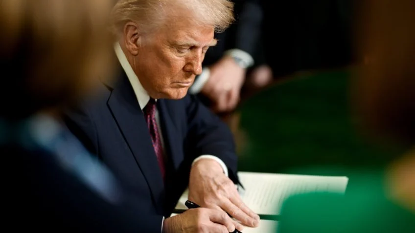 Trump concede perdão a 1,5 mil manifestantes envolvidos na invasão ao capitólio em 2021