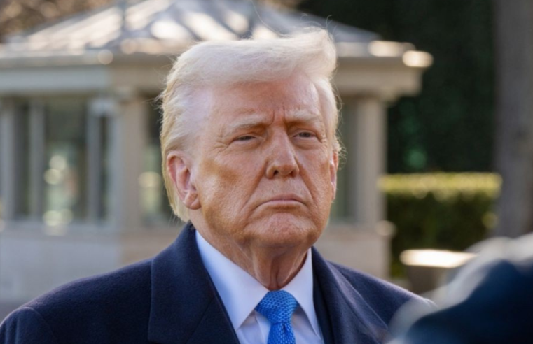 Trump taxa Brasil em 50% e envia carta com críticas a Lula