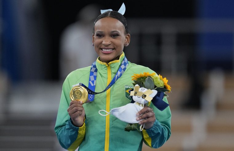 Rebeca Andrade conquista duas medalhas inéditas para o Brasil em Tóquio