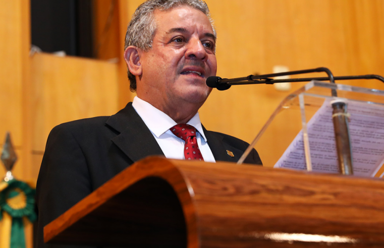 Deputado Estadual Danilo Bahiense conquista regulamentação do serviço de capelania voluntária no Espírito Santo