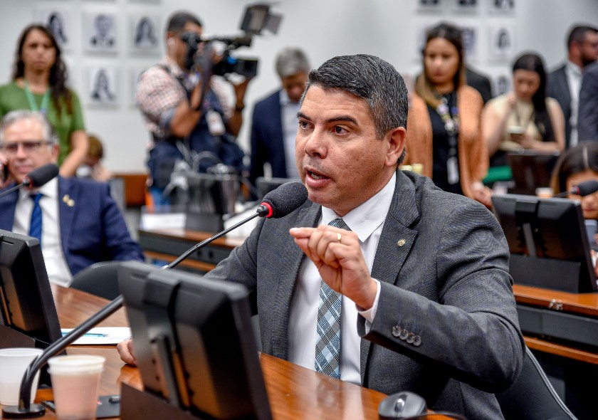 A esquerda brasileira inovou mais uma vez, agora inventaram o ‘Pastor Fake News’